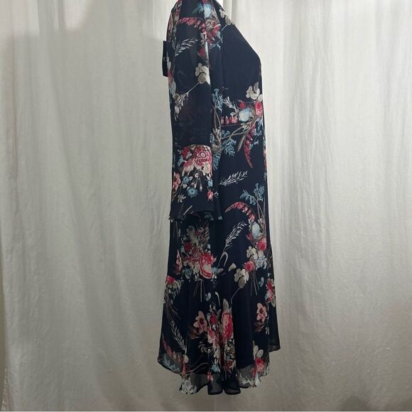 NWT Chaps Dress Women’s Size 10 Navy Chiffon Floral Bell Sleeve Vneck - Picture 6 of 11